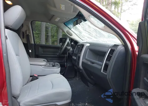 2013 Ram 1500 Express z USA, uszkodzony, nr VIN 1C6RR7FT7DS528398